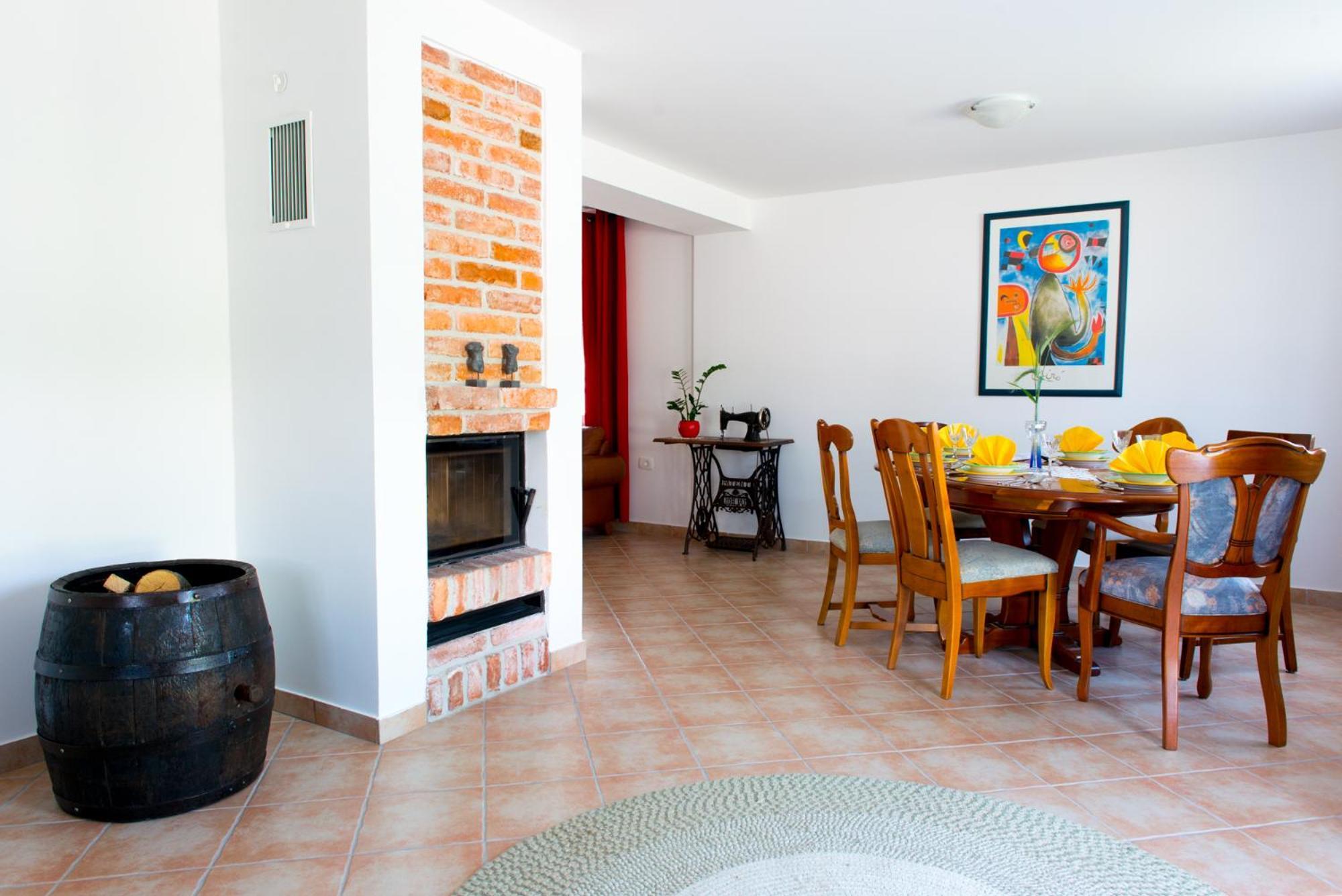 Apartma Marija Метлика Екстериор снимка